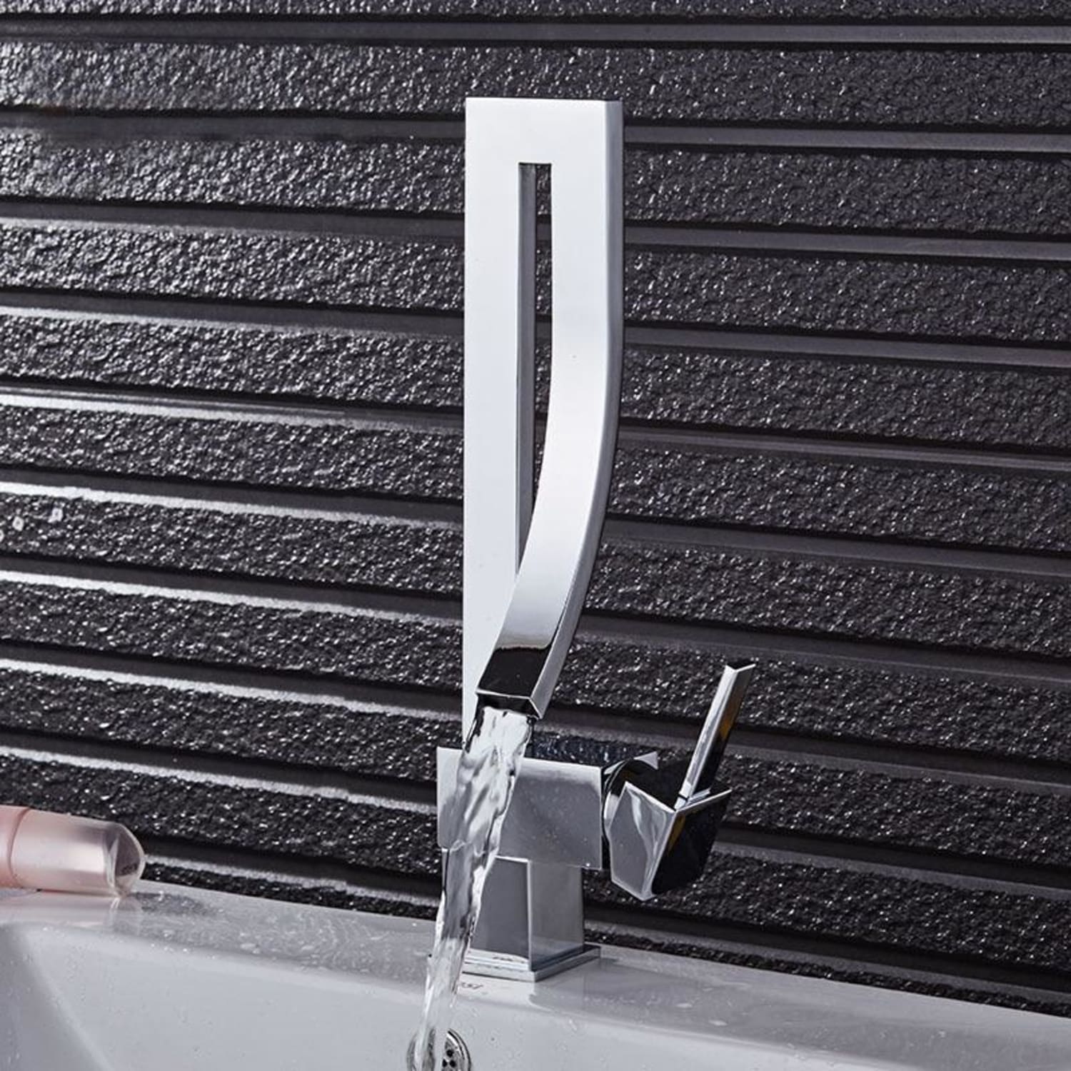 Veda Modern Basin Faucet — Minimalist Single Hole Bathroom Faucet