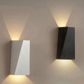 Modern Geometric Wall Light — Architectural LED Wall Sconce for Bedroom & Bathroom