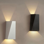 Modern Geometric Wall Light — Architectural LED Wall Sconce for Bedroom & Bathroom