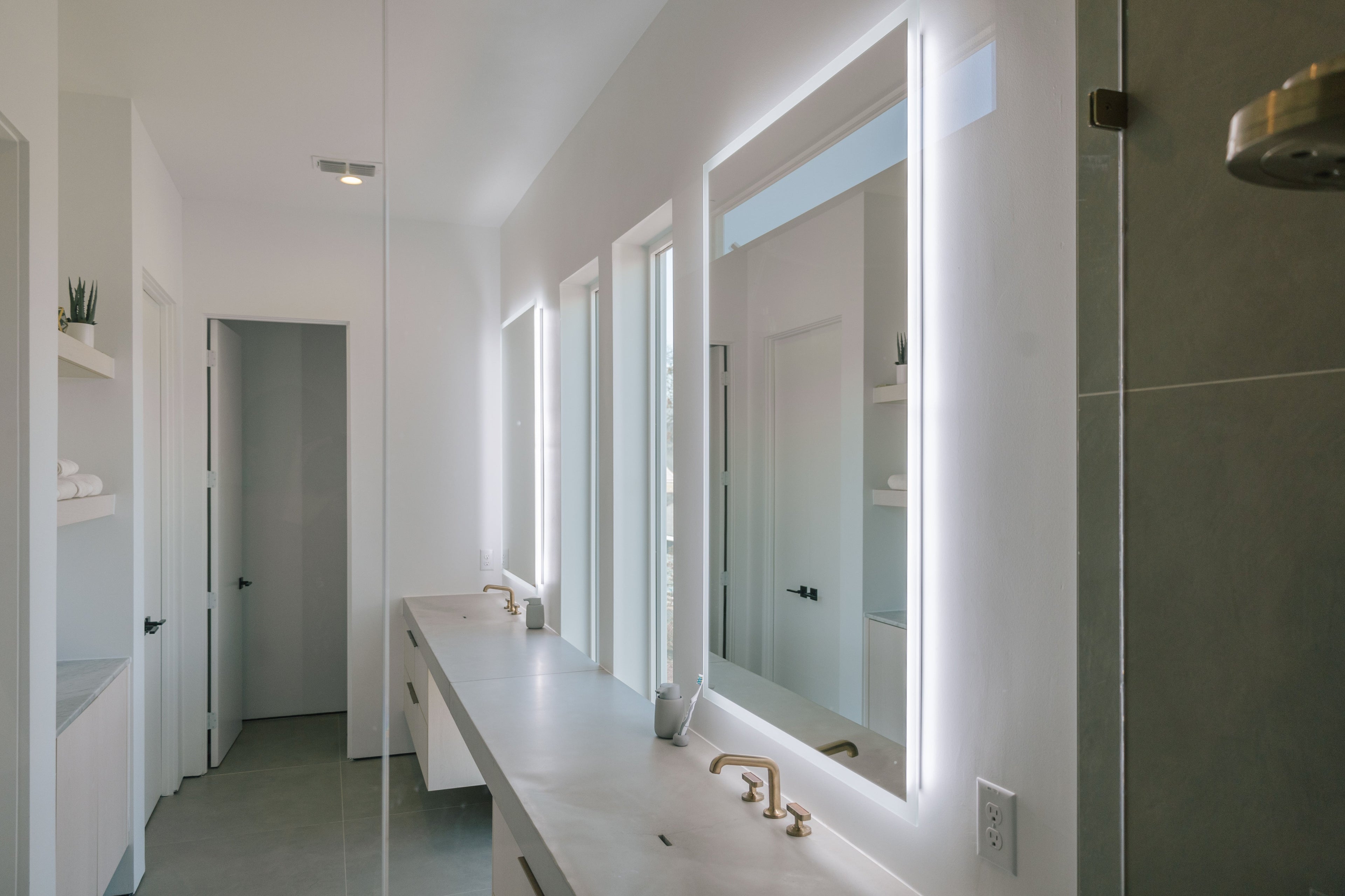 Linea Rectangle LED Bathroom Vanity Mirror for bathroom vanity | Halvern