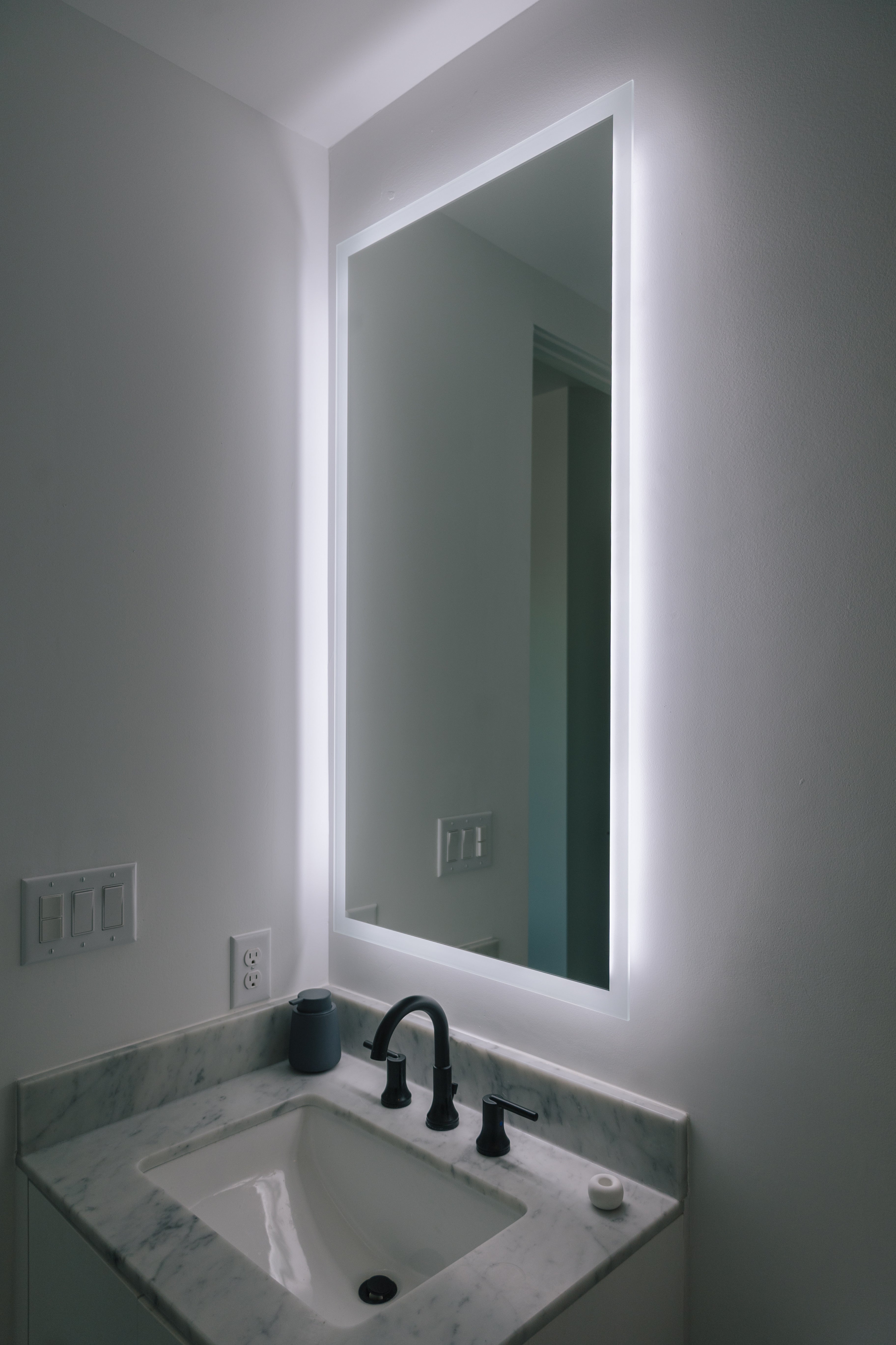 Linea Rectangle LED Bathroom Vanity Mirror for bathroom vanity | Halvern