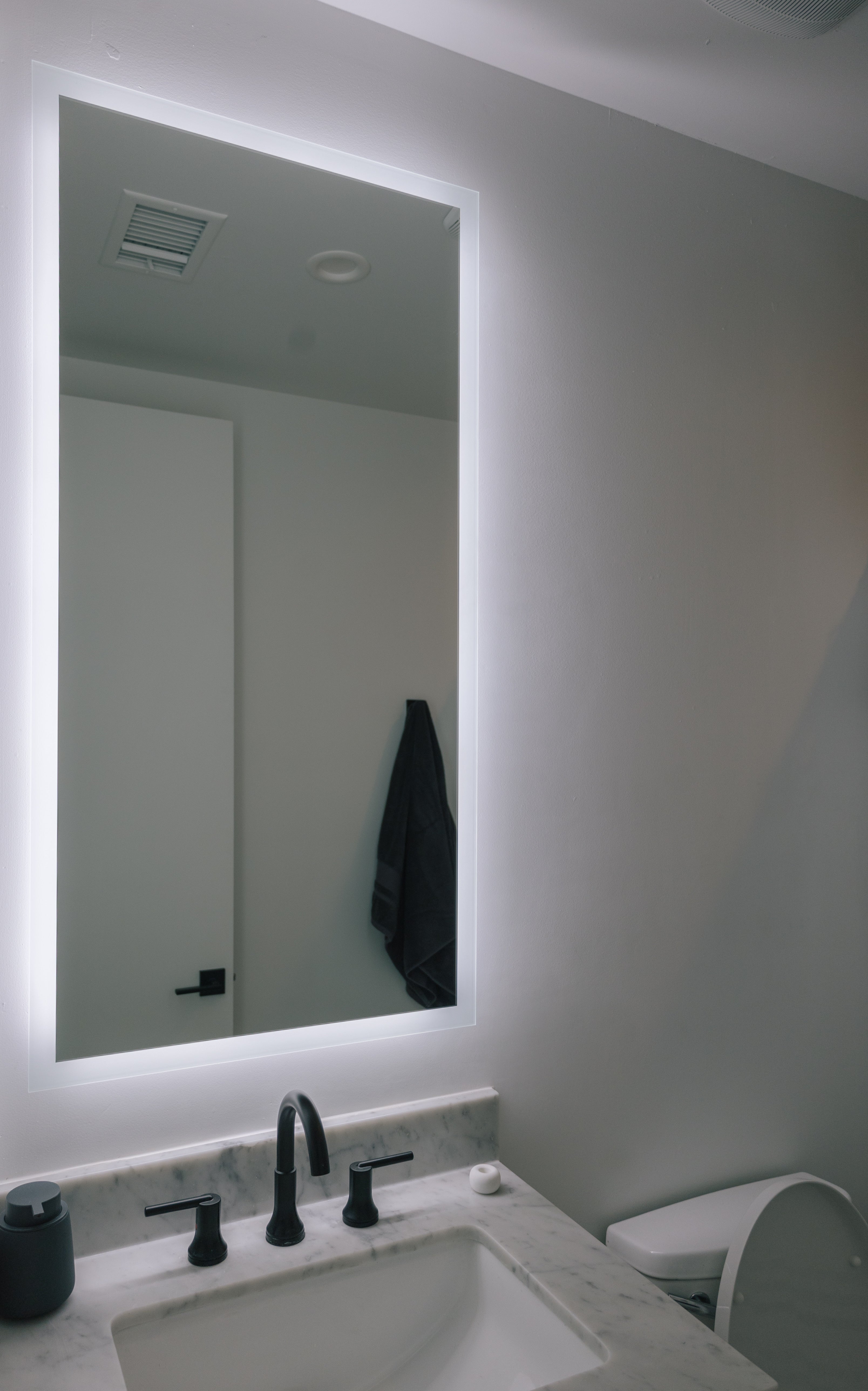 Linea Rectangle LED Bathroom Vanity Mirror for bathroom vanity | Halvern