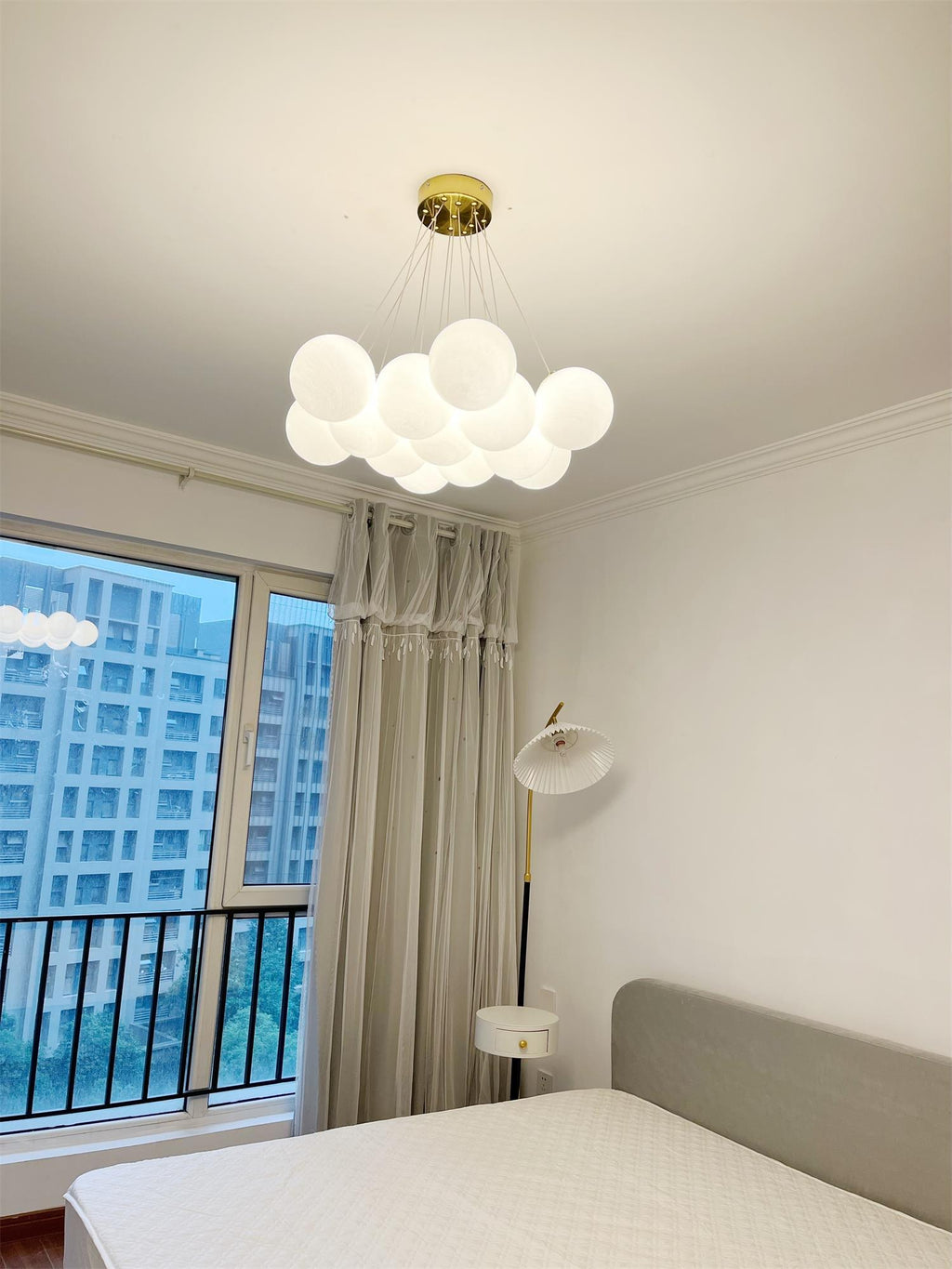 Glass Cluster Chandelier — Frosted Globe Cluster Ceiling Light for Dining Room