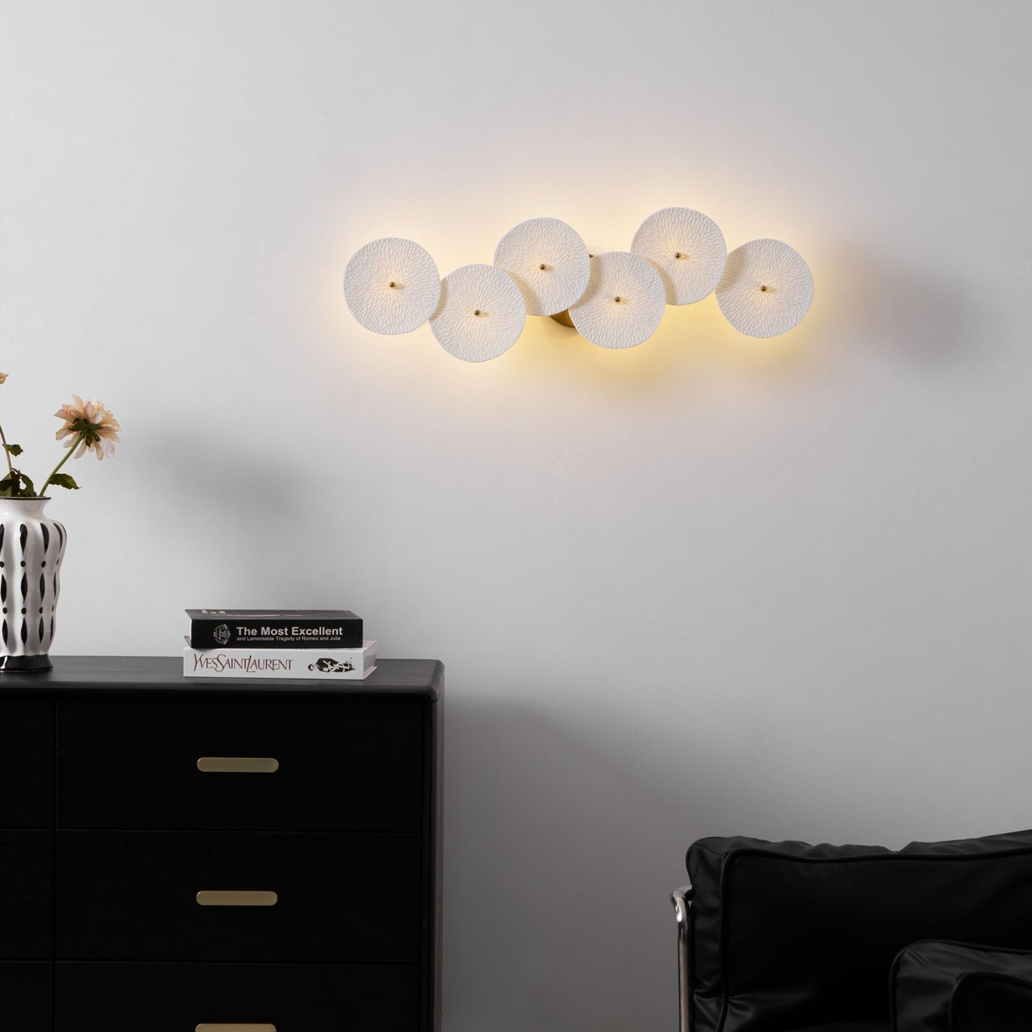 Lotus Petal Wall Lamp — Ceramic Floral Wall Sconce for Bedroom & Hallway