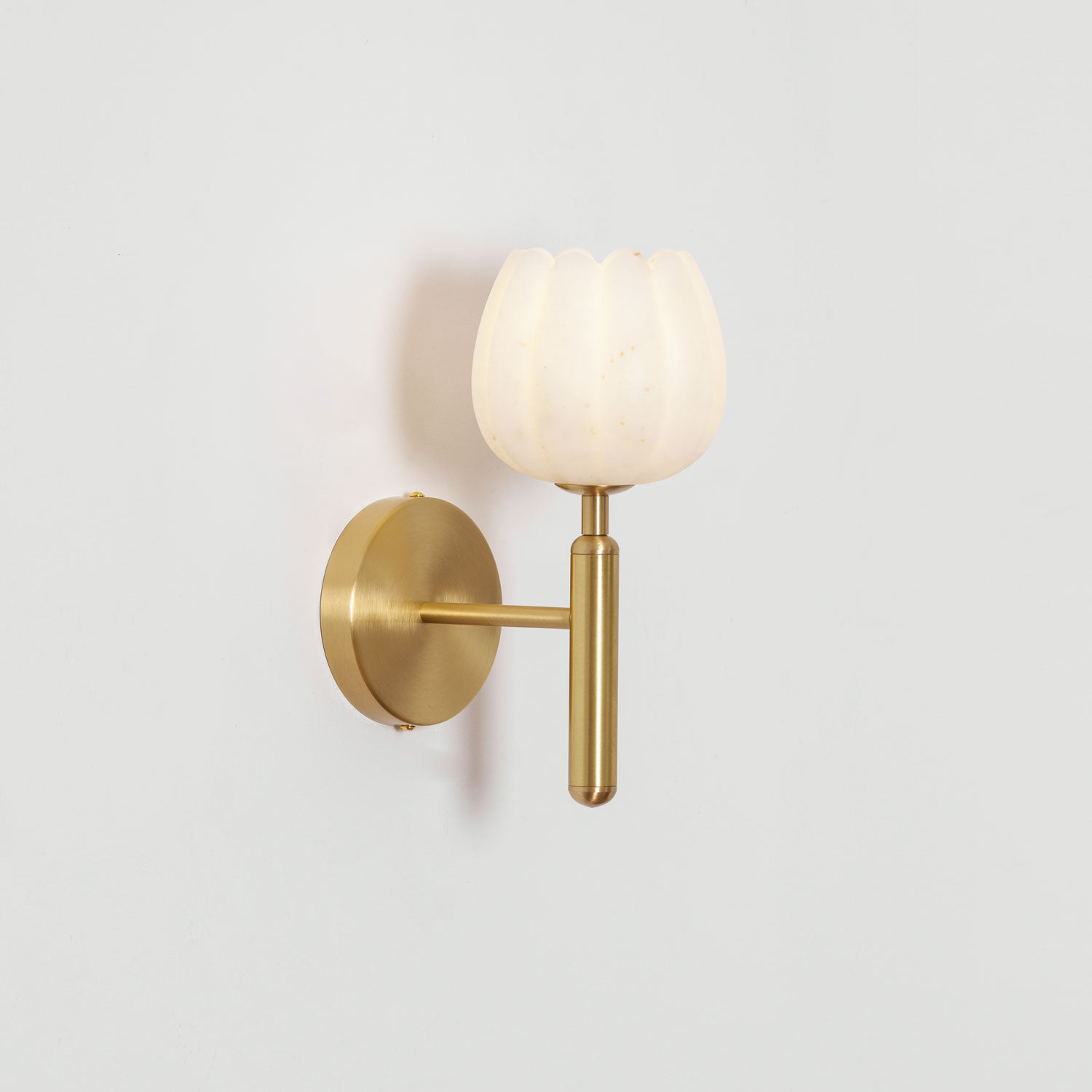 Mian Alabaster Wall Lamp — Brass Floral Stone Wall Sconce for Bedroom & Hallway