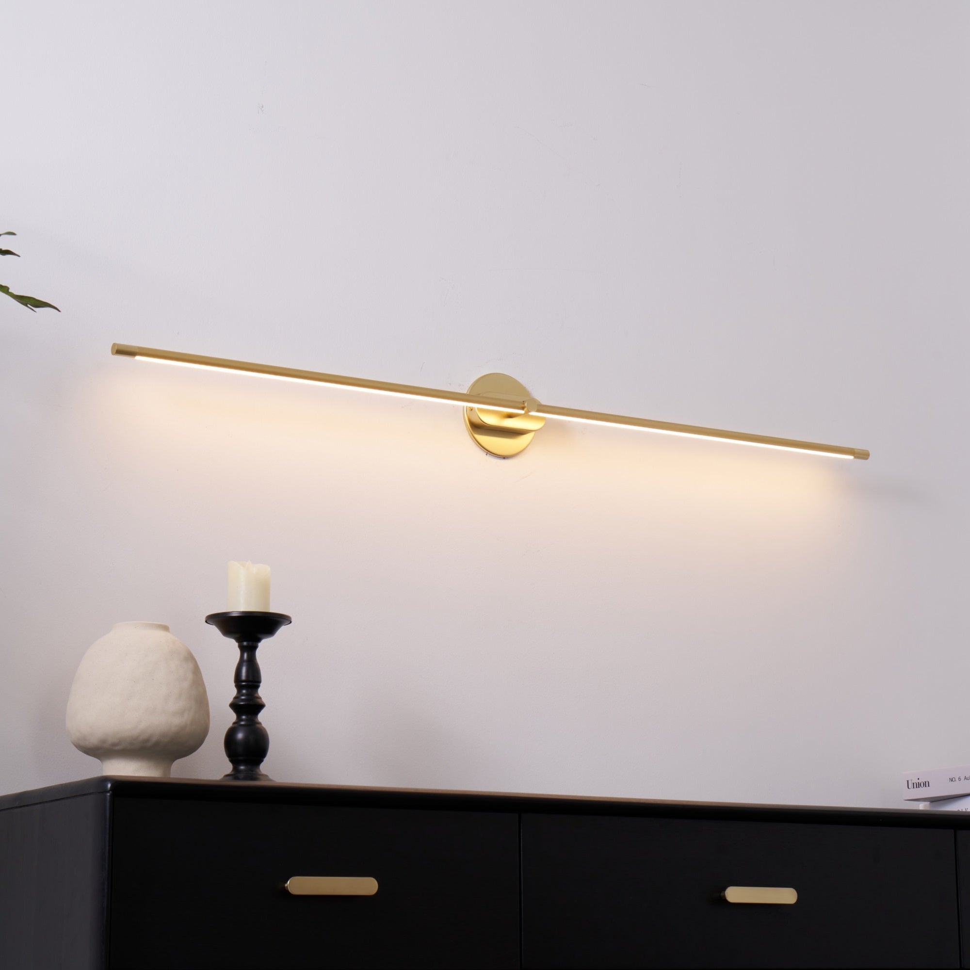 Minimalist Linear Wall Lamp — Modern LED Vanity Wall Sconce for Bathroom & Bedroom