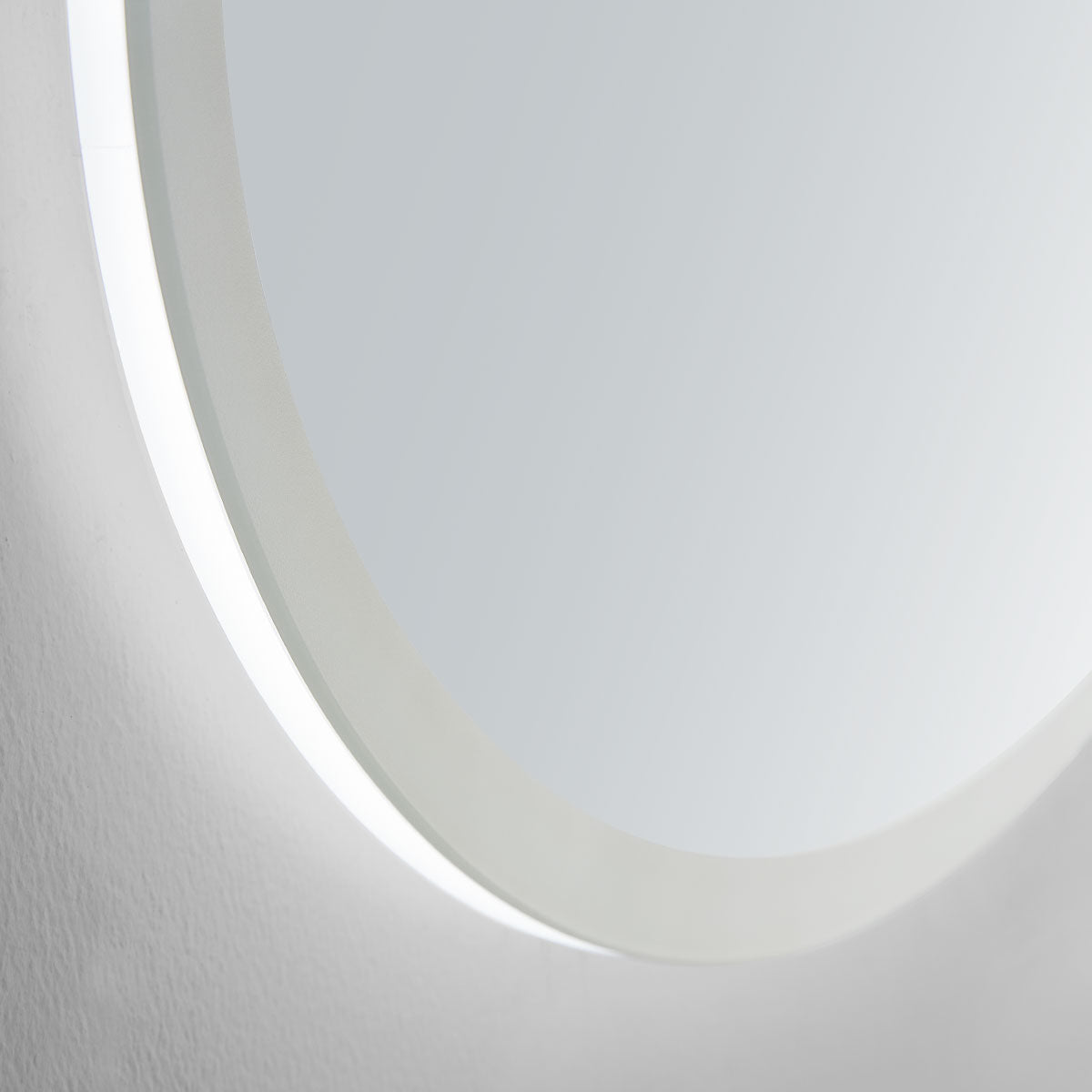 Aurora Oval LED Bathroom Vanity Mirror for bathroom vanity | Halvern